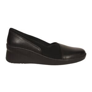Women's Clarks Suttyn Walk Slip-On Shoes Black Leather W8.5